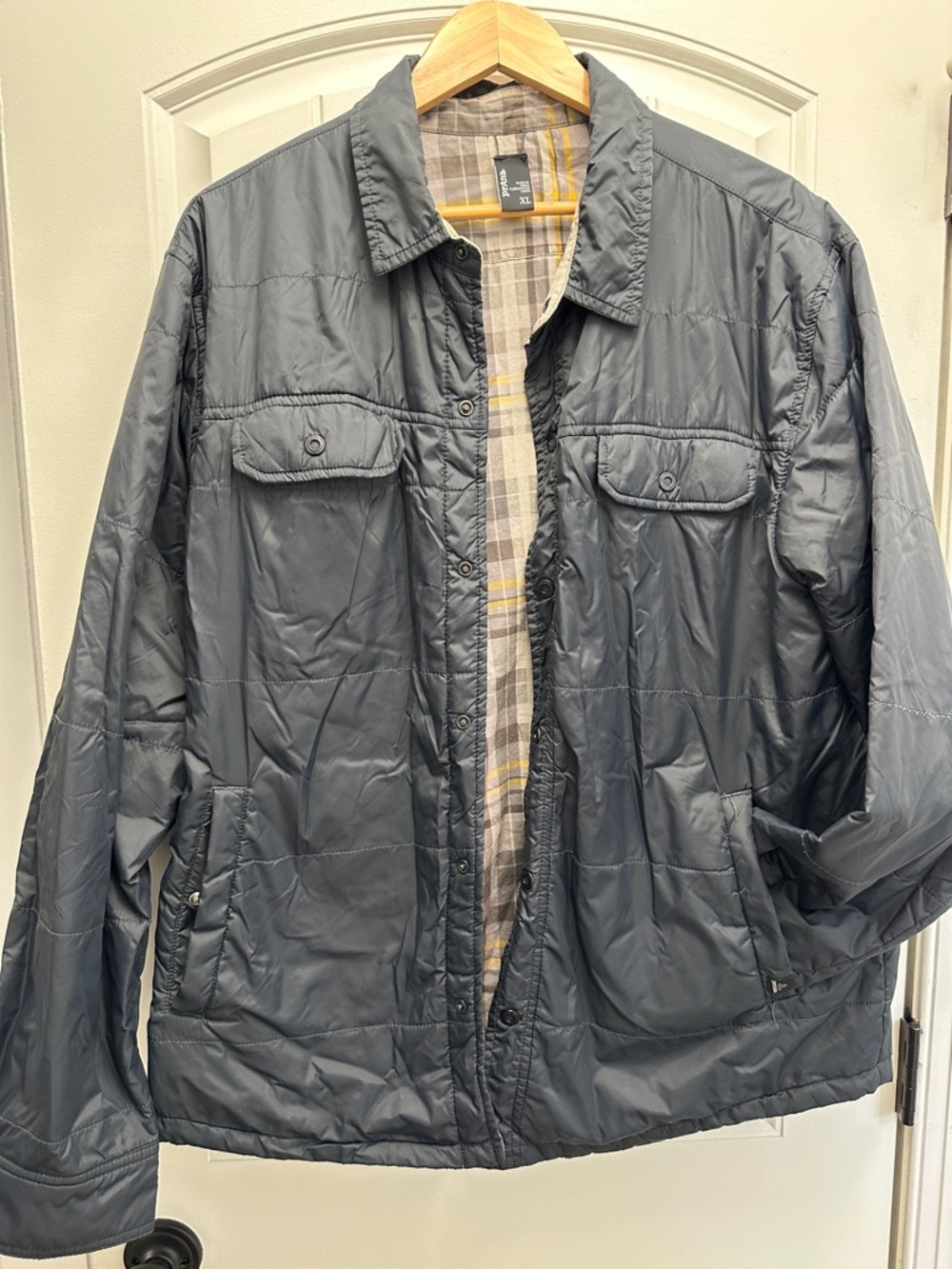 Prana Men's Quilted Shirt Jacket in Slate